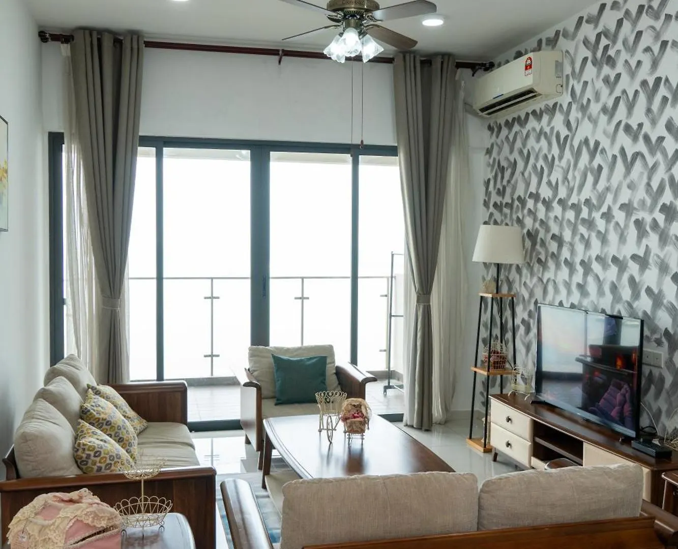 Bay Laurel Sunset Full Seaview Apartment Johor Bahru